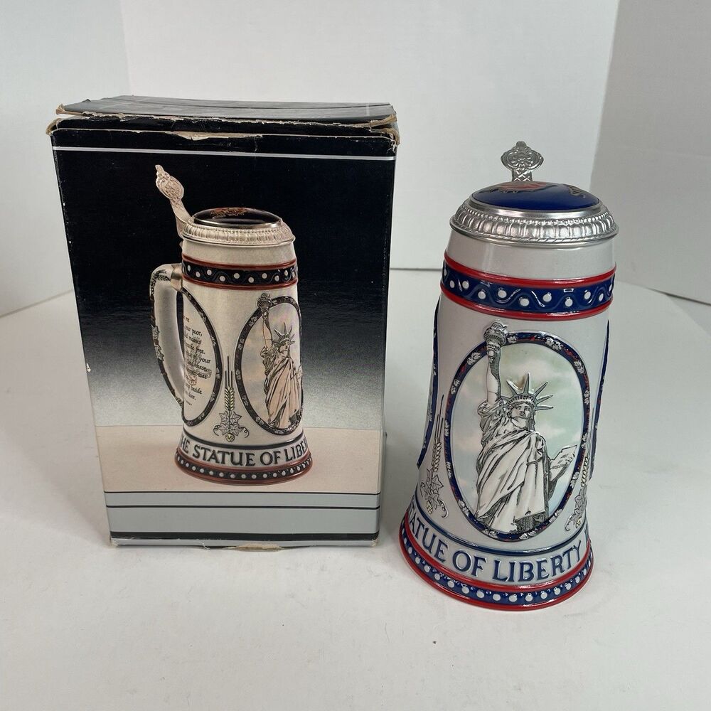 Stroh's Lidded Beer Stein Statue of Liberty Ellis Island 1986 Vintage in box